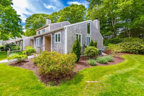 234 Seaward Bnd #234, Teaticket, MA 02536