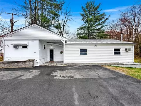 126 Beach Rd, Salisbury, MA 01952