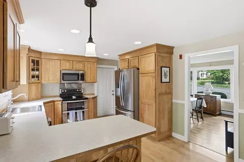 2 Alan Rd, Hudson, MA 01749 photo 6