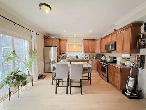 159 Willard St #7, Quincy, MA 02169