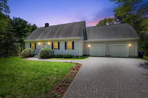 Exterior - 66 Squaws Path, Wareham, MA 02538 photo 2 of 8