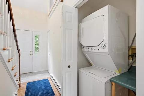 Entry Way - 66 Squaws Path, Wareham, MA 02538 photo 1 of 3