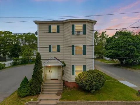 35 Hazel St #B, Attleboro, MA 02703