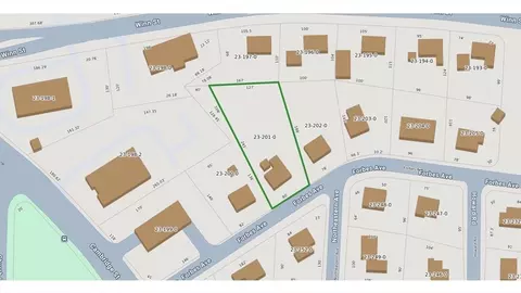 4 Forbes Ave, Burlington, MA 01803