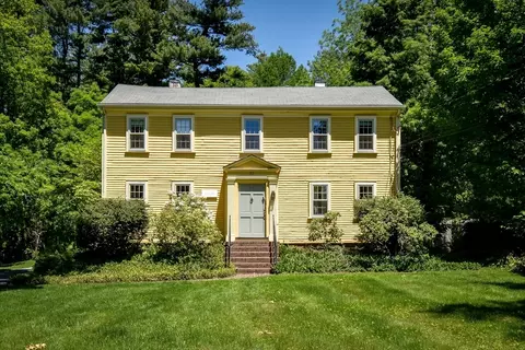 33 Grove St, Framingham, MA 01701