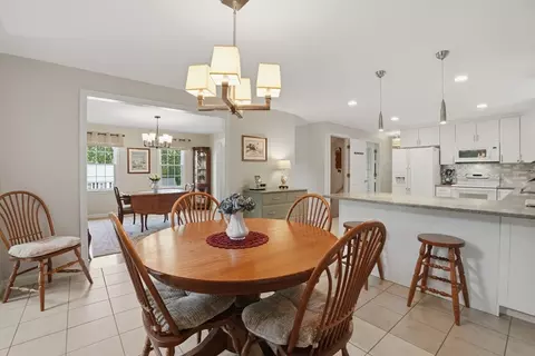 Dining - 69 Highland View Dr, Sutton, MA 01590 photo 2 of 6