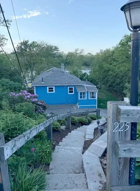 Exterior - 225 Riverside Dr, Dedham, MA 02026 photo 9 of 10