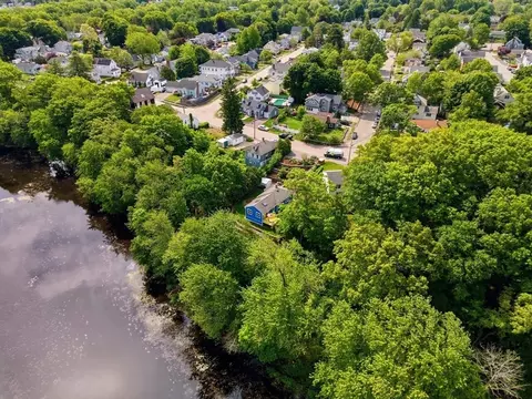 View/Area - 225 Riverside Dr, Dedham, MA 02026 photo 2 of 7