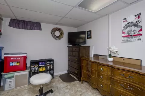 679 Parker St, Springfield, MA 01129 photo 40