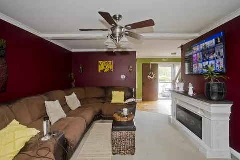 679 Parker St, Springfield, MA 01129 photo 17