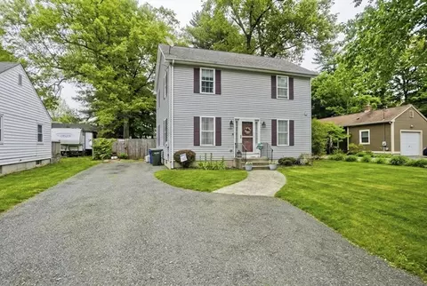 679 Parker St, Springfield, MA 01129 photo 2