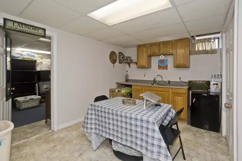 679 Parker St, Springfield, MA 01129 photo 39