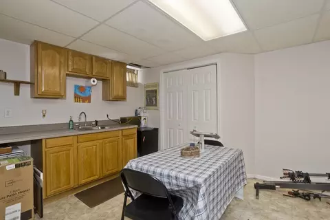 679 Parker St, Springfield, MA 01129 photo 38