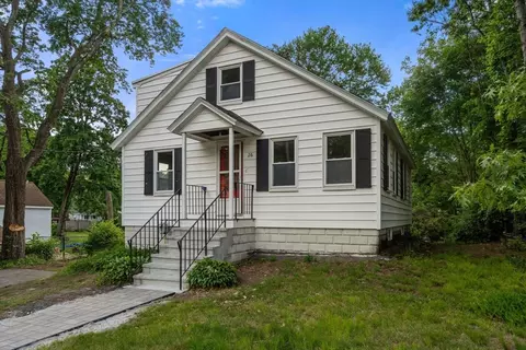 26 Tremont St, Maynard, MA 01754