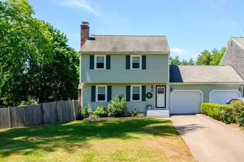 45 Flagstone Pl #45, Bridgewater, MA 02324