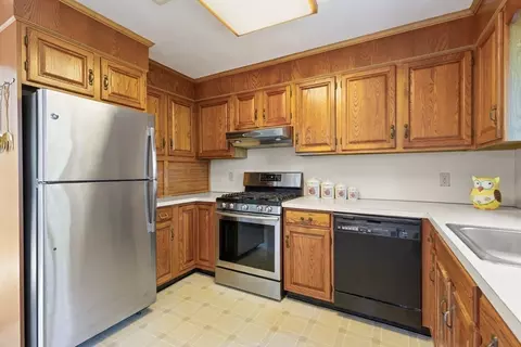Kitchen - 45 Anthony Ln, Dedham, MA 02026 photo 3 of 3
