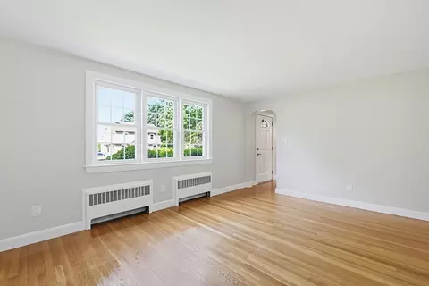 4 Meadow Ln, Walpole, MA 02081 photo 22