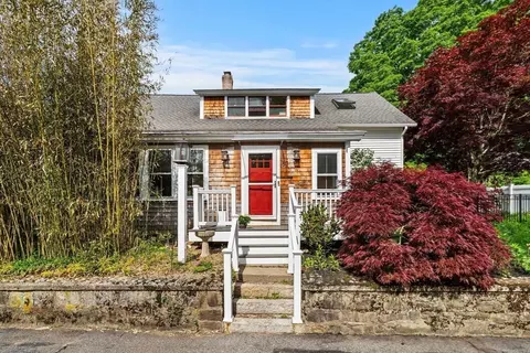 57 Depot St, Grafton, MA 01560