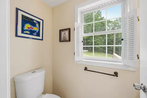 11 Eileen Ave, Clinton, MA 01510 photo 8
