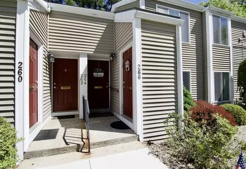 264 Nassau Dr #264, Springfield, MA 01129 photo 3