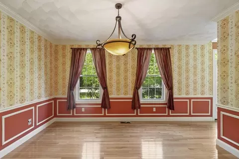 4 Forest St, Georgetown, MA 01833 photo 14
