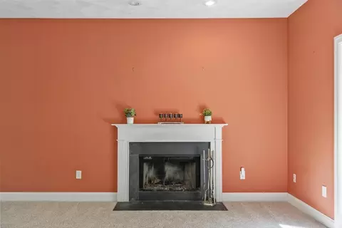 4 Forest St, Georgetown, MA 01833 photo 8