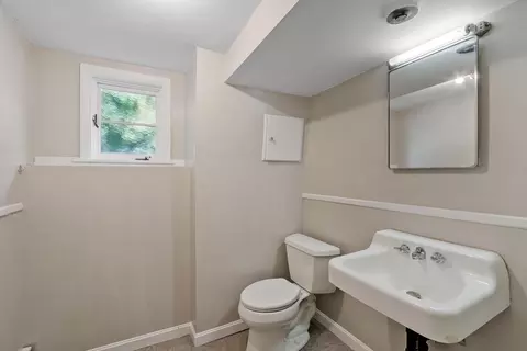 Bath - 10 Dick Dr, Worcester, MA 01609 photo 6 of 6
