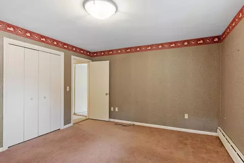 Bedroom - 10 Dick Dr, Worcester, MA 01609 photo 5 of 8