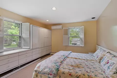 Bedroom - 10 Dick Dr, Worcester, MA 01609 photo 4 of 8