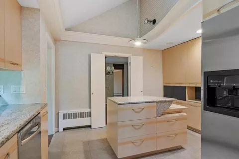 Kitchen - 10 Dick Dr, Worcester, MA 01609 photo 4 of 5