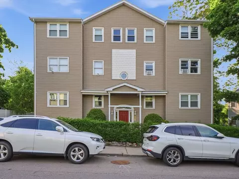 59 Monadnock St #8, Boston, MA 02125