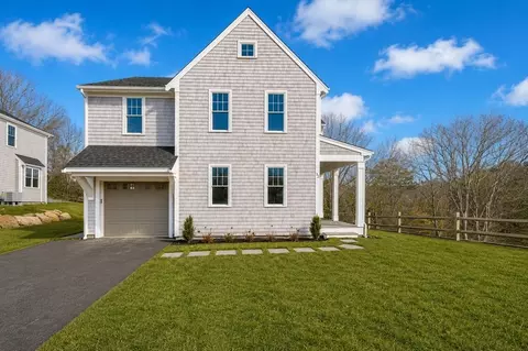 32 Pasture Hill Rd, Plymouth, MA 02360