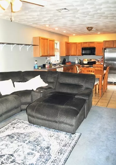 Kitchen - 40 Wright St, Stoneham, MA 02180 photo 4 of 5