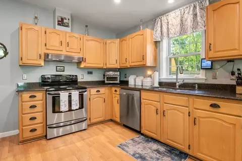 2 Evans Rd, Middleton, MA 01949 photo 6