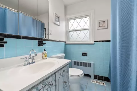 Bath - 32 Oak St, Stoneham, MA 02180 photo 2 of 2