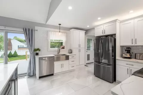 Kitchen - 32 Oak St, Stoneham, MA 02180 photo 2 of 4