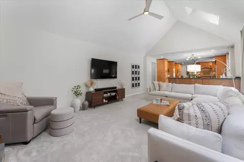 2 Harrison Pl, Franklin, MA 02038 photo 9