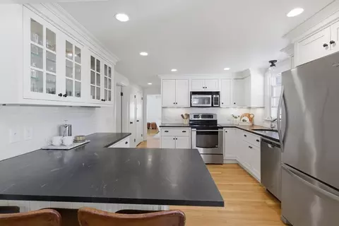 430 High Rock St, Needham, MA 02492 photo 12