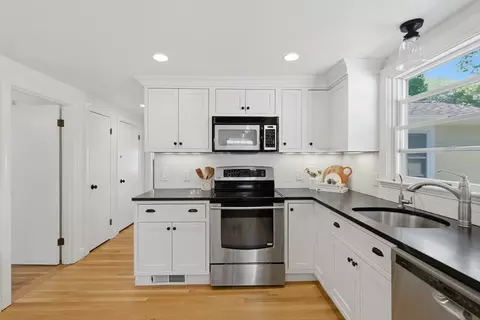 430 High Rock St, Needham, MA 02492 photo 10