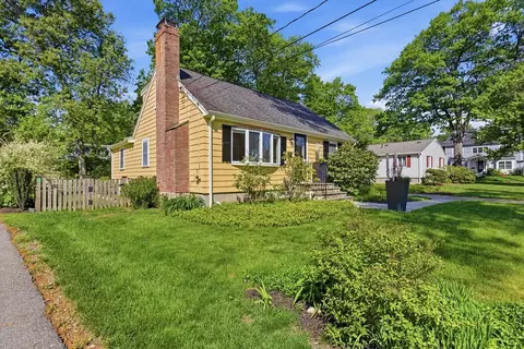 430 High Rock St, Needham, MA 02492 photo 2