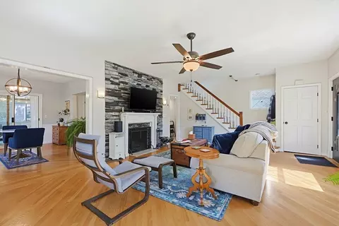 9 Commonwealth Ave, Dedham, MA 02026 photo 6