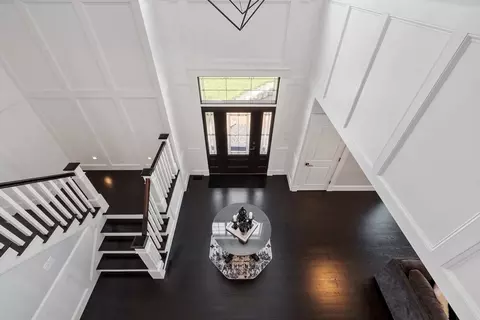 Entry Way - 3 Toronto Ave, Gloucester, MA 01930 photo 4 of 6