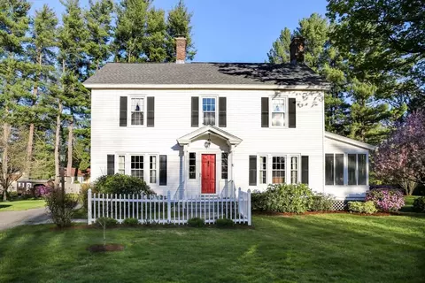 32 Spruce St, Westfield, MA 01085
