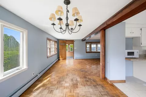 Living - 2 Circuit Ave, Hull, MA 02045 photo 1 of 5