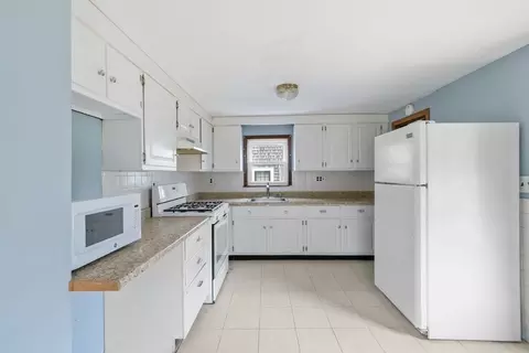 Kitchen - 2 Circuit Ave, Hull, MA 02045 photo 1 of 2