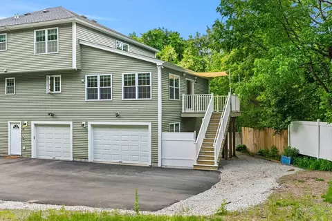 24 Bartlett Ave #24, Chelmsford, MA 01824
