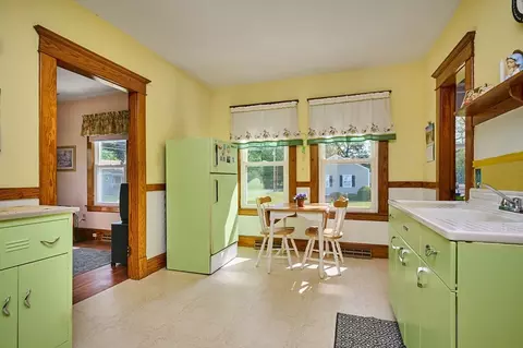 52 Knipfer Ave, Easthampton, MA 01027 photo 9