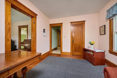 52 Knipfer Ave, Easthampton, MA 01027 photo 8