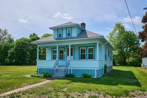 52 Knipfer Ave, Easthampton, MA 01027