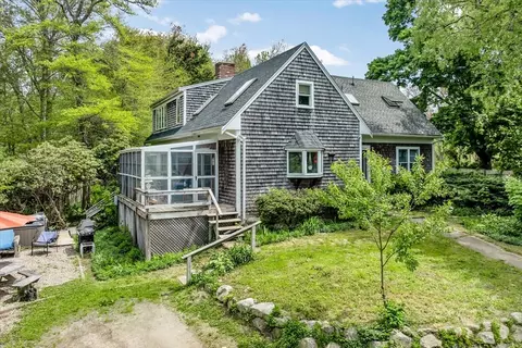 2231 Meetinghouse Way, Barnstable, MA 02668